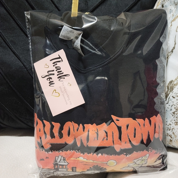 Halloweentown Est 1998 Sweatshirt Halloween Town Crewneck Retro Halloween - Picture 3 of 3